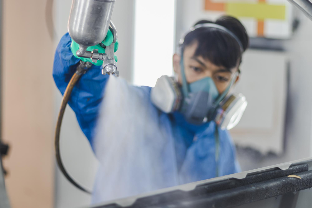 《工業級發泡噴霧應用解析：設備選擇、發泡反應與品質控制》